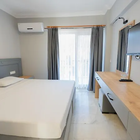 Hotel Life 3*